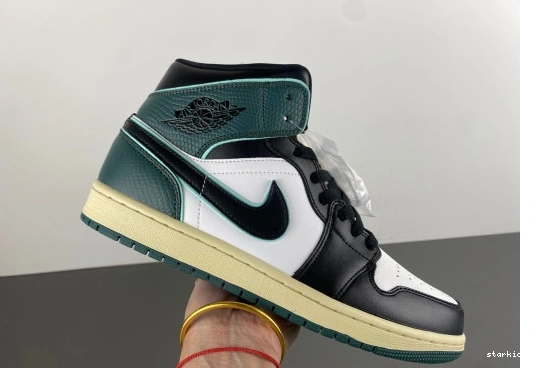 Air SE  1 FQ7818-100 FQ7818-100 